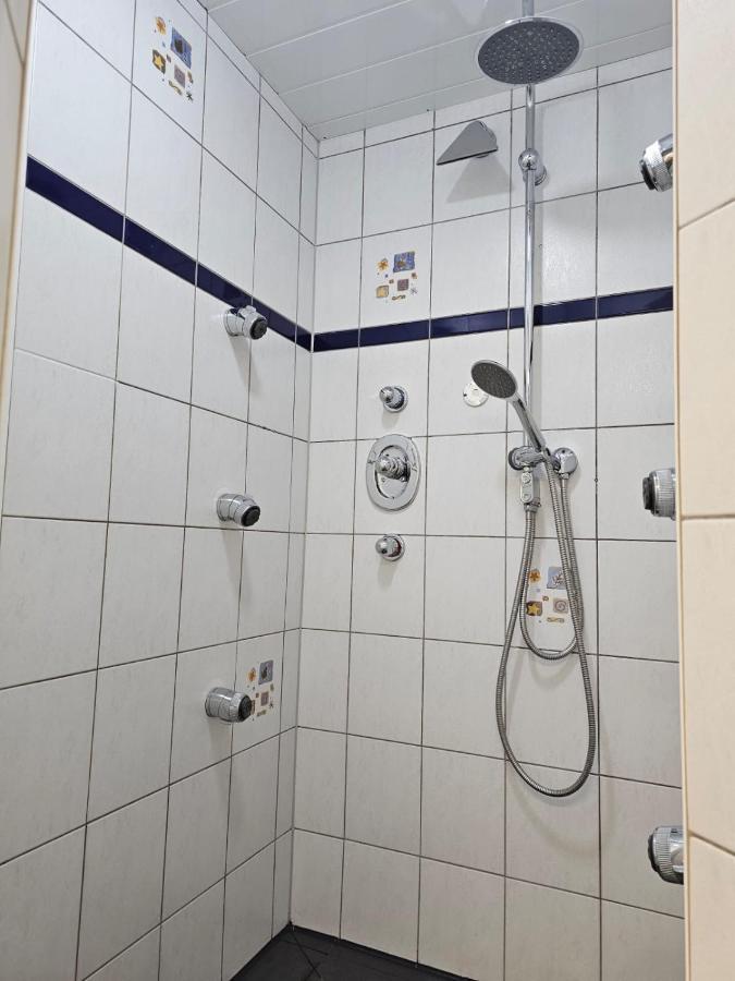 Appartement Elw Sonnig,Terasse, Bis Zu 13 Schlafpl. à Obergroningen Extérieur photo